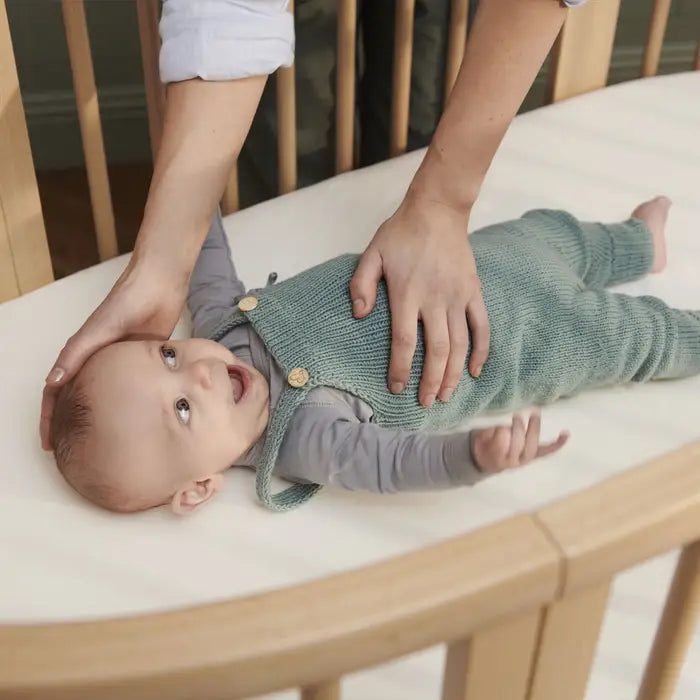 Stokke® Sleepi™ Bed Natural Lifestyle 2