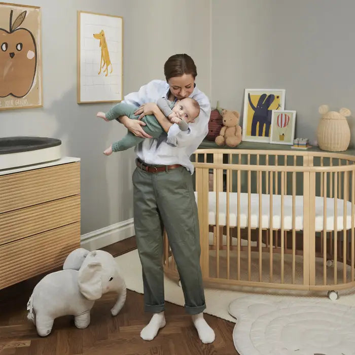 Stokke® Sleepi™ Bed Natural Lifestyle 1