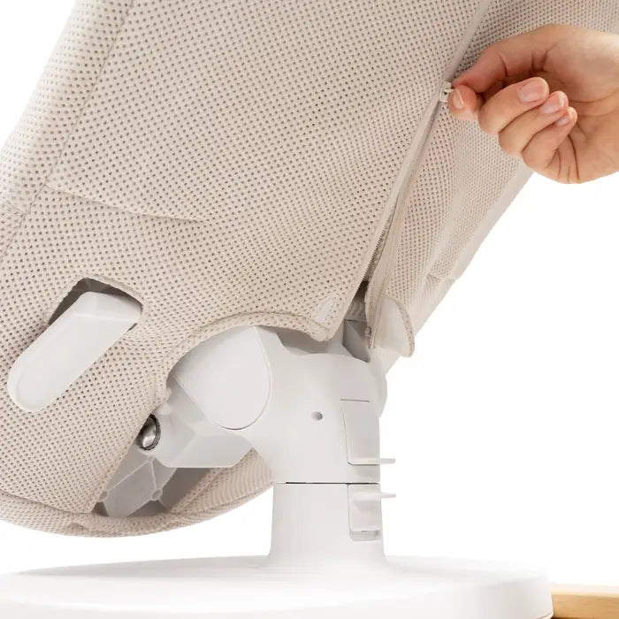 Stokke Yoga™ Bouncer - Light Sand - Removable Fabrics
