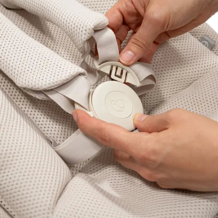 Stokke Yoga™ Bouncer - Light Sand Safety Harness
