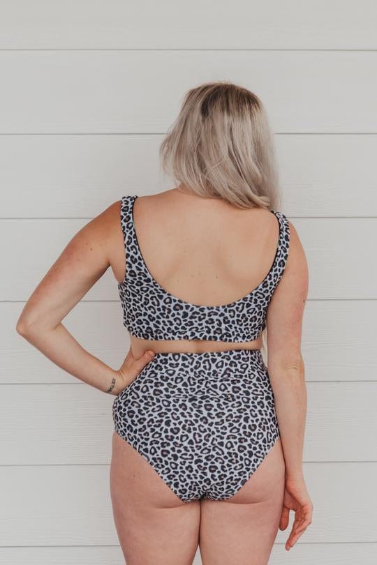 https://www.momease.ca/cdn/shop/products/current-tyed-clothing-swimsuit-current-tyed-women-s-high-waist-bathing-suit-bottoms-shae-21907073269924_2000x.jpg?v=1668914613