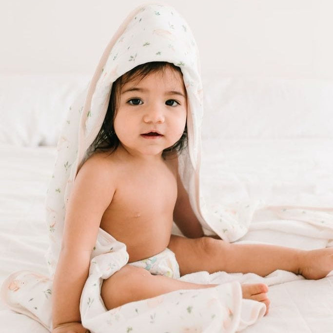 Loulou Lollipop towel set Loulou Lollipop Hooded Towel and Washcloth Set - Bunny Meadow