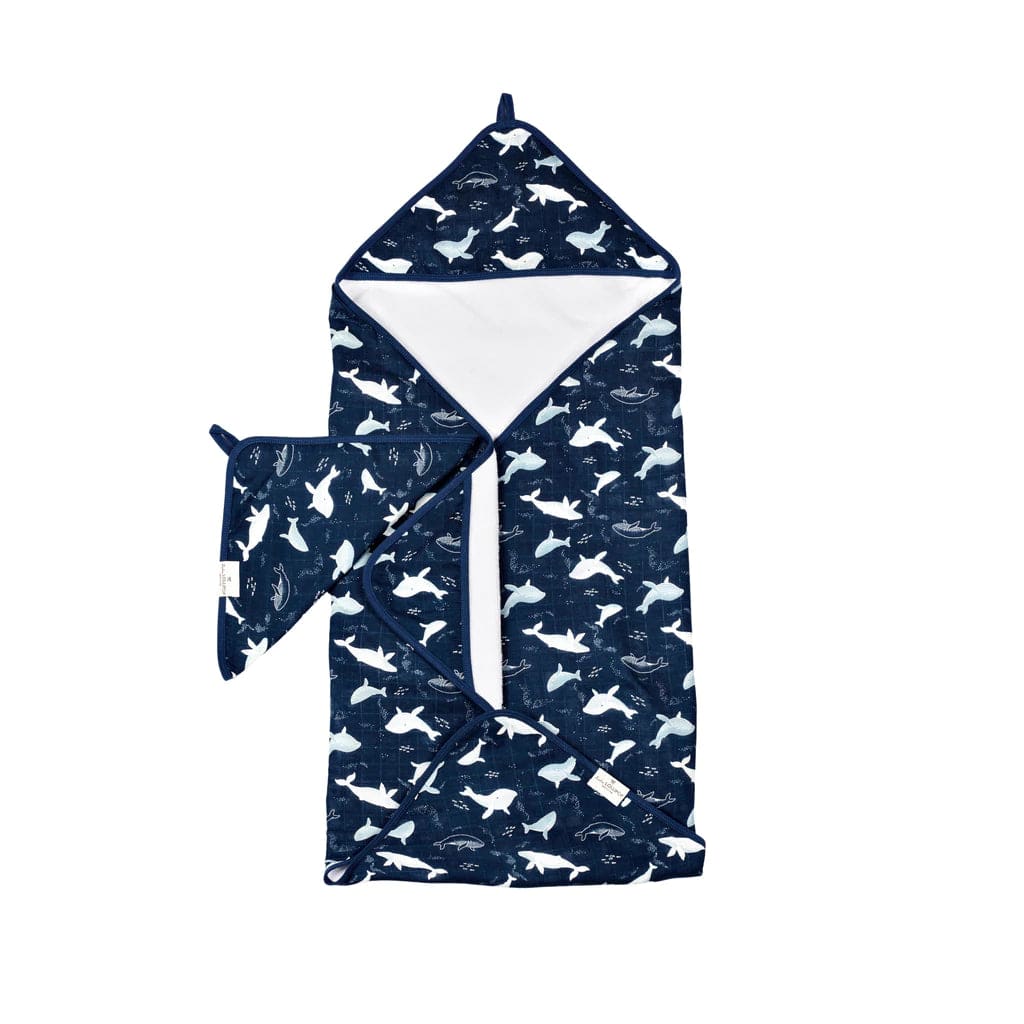 Loulou Lollipop towel set Loulou Lollipop Hooded Towel and Washcloth Set - Whales