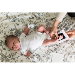 Pearhead holiday ornament Pearhead Babyprints Photo Ornament