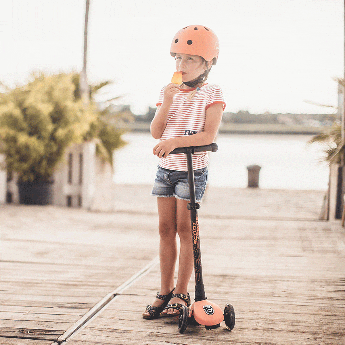 Scoot & Ride Kickboards Scoot & Ride Highwaykick 3 LED Kickboard