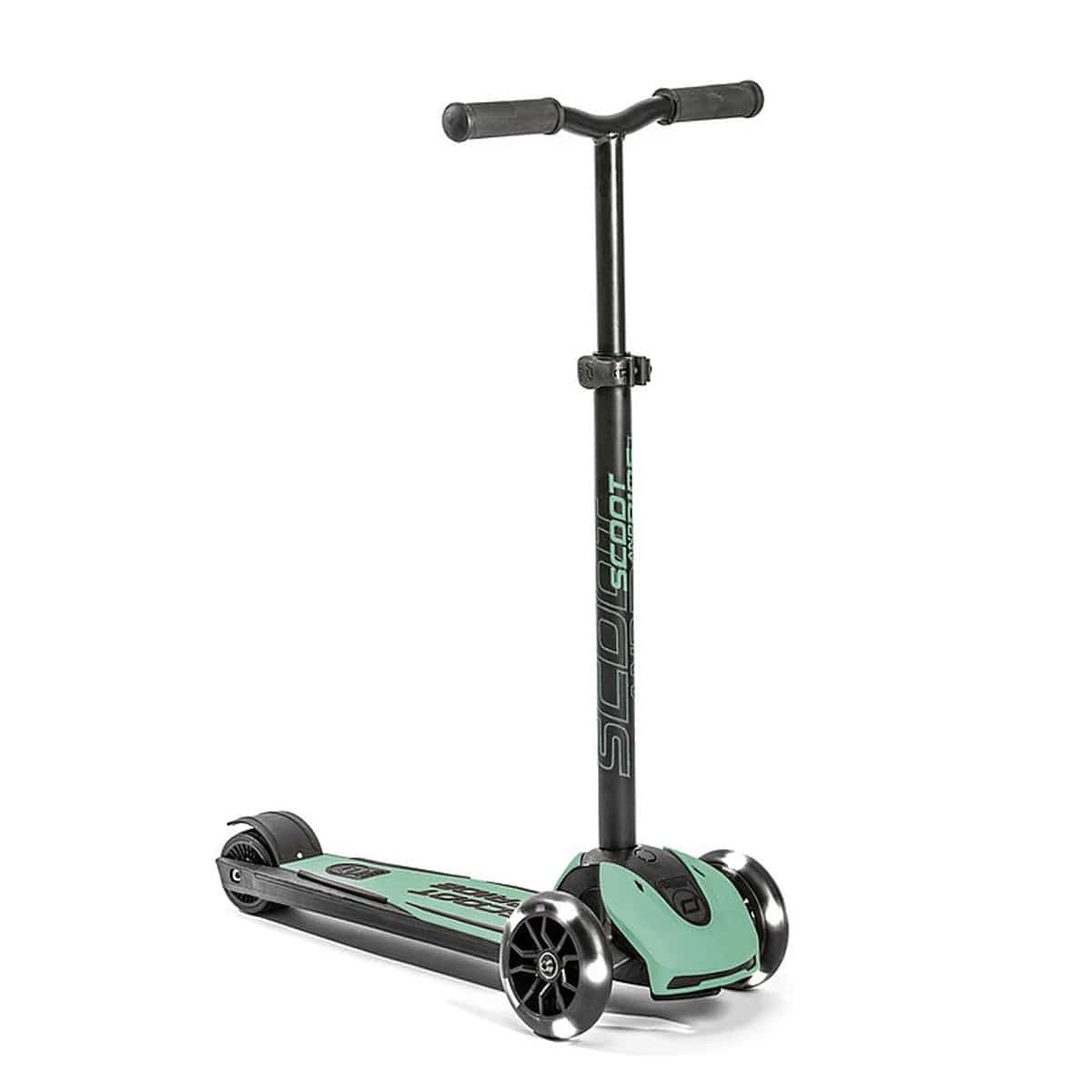 Scoot & Ride Kickboards Forest Scoot & Ride Highwaykick 5 LED Kickboard