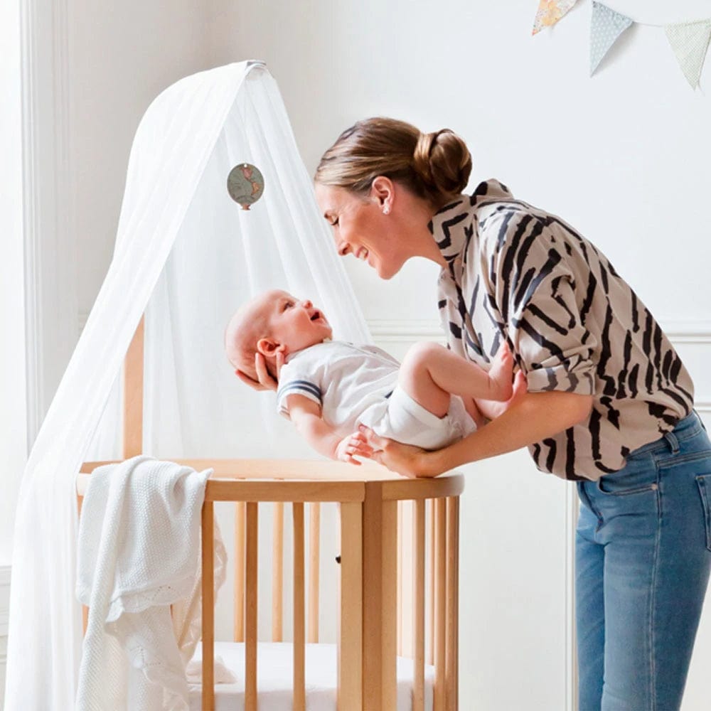 Stokke® Sleepi™ Mini Bundle V3 (2023) Lifestyle 1